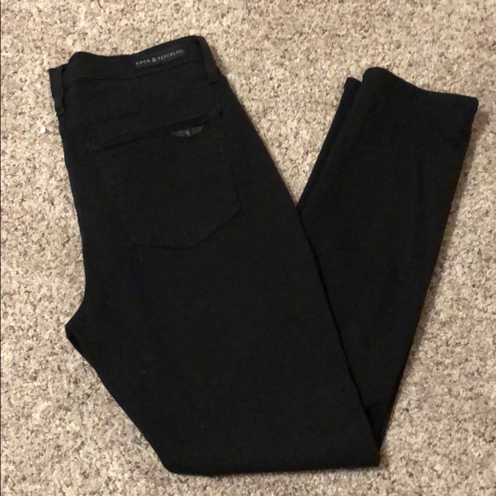 Rock & Republic Black Distressed Skinny Jean 16M